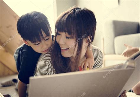Japanese mom and son short movie. Japan mother and son | Japanese Mother Son Playing — Stock ...