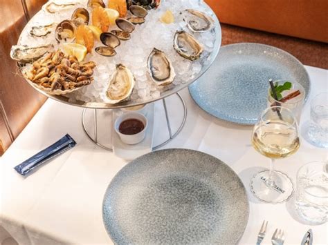 La lorraine est un restaurant parisien situé dans le 8e arrondissement de paris. Photos | Plats & Histoire | La Lorraine | Brasserie ...