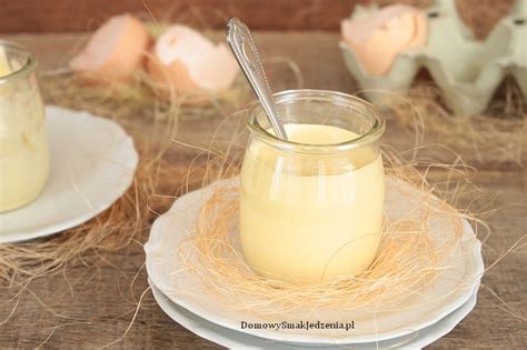 It is made from egg yolks, sugar, and flavourings such as honey, vanilla, cocoa or rum, similar to eggnog or zabaione. kogel mogel | Domowy Smak Jedzenia .pl