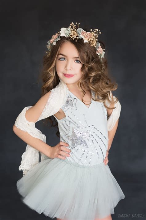 I love models forum › teen modeling agencies › models foto and video archive collection of nonude models from different studios. 942A7043 копия 2 | Little girl poses, Girl poses, Pageant ...