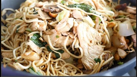 I've used various utensils to conduct experiments and to find out the perfect combinations to cook stir fry at home. Wok/ Stir Fry Turkey Noodles Recipe - YouTube