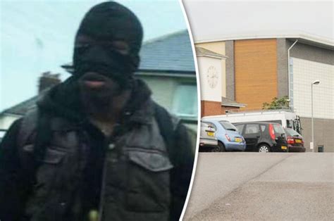 Looking for hot college girls? Dartford College on lockdown as knifeman with balaclava ...