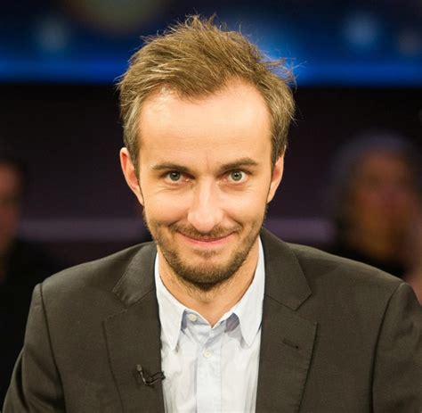 Jan böhmermann macht fernsehen ironisch. ZDF: Jan Böhmermann darf „Wetten, dass..?" moderieren - WELT