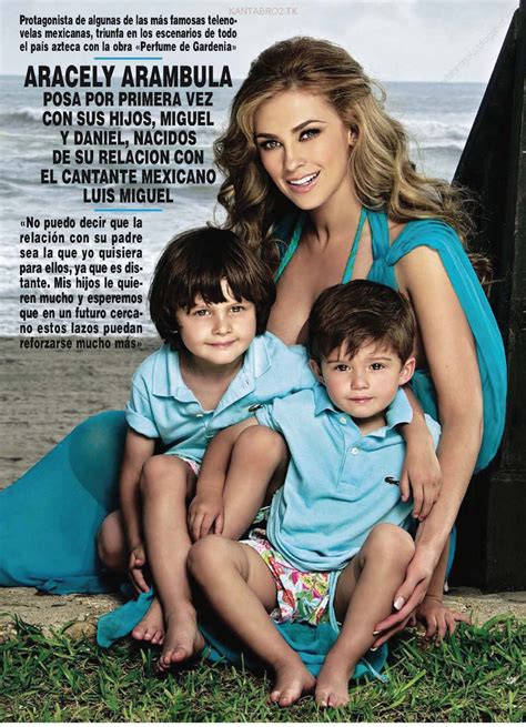 May 24, 2021 · aracely arámbula y su hijo miguel, para ti la fotografía más reciente que se tiene es la del hijo mayor miguel, a quien aracely arámbula decidió festejar el cumpleaños número 14 en 2021, pero de una forma en la que no se distinga su rostro, así tomó una fotografía del ahora joven de espaldas. Telenovelas y Revista: Aracely Arambula Spanyol Hola magazin