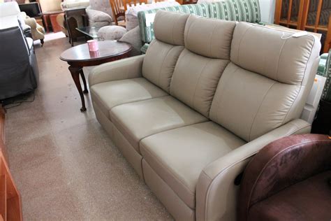 18 results for second hand sofa. New2You Furniture | Second Hand Sofas/Sofa Beds for the ...