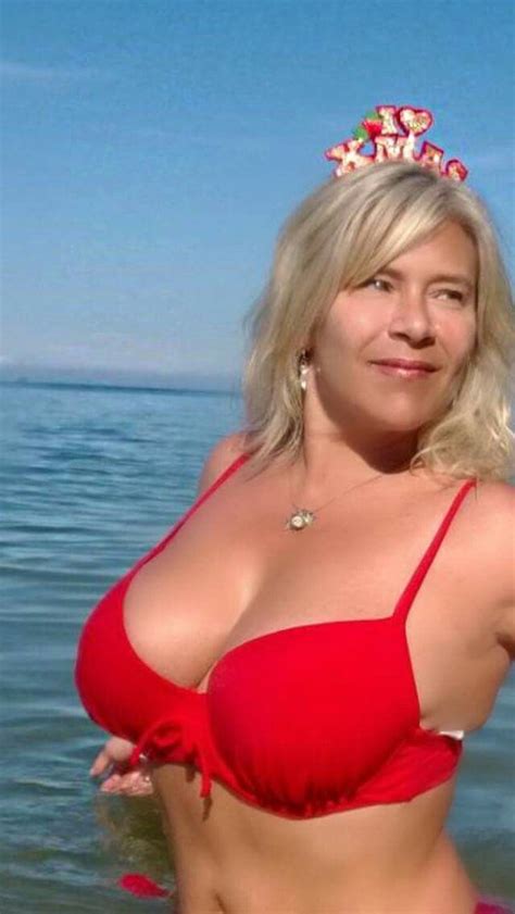 British singing sensation samantha fox was never one to share intimate details about her private life. Pin on Samantha Fox
