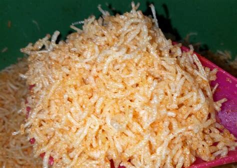 Tersedia minyak tropical, fortune, sania, sunco, bimoli, filma, hemart, rose brand dan merk lainnya. How to Prepare Tasty Cemilan bihun goreng - Resep Masakan Mama