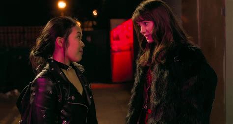 When he learns he's the only one of his friends who isn't married with children, he convinces his client, starlet madison belle, to pretend to be his girlfriend. Download Kat and the Band (2020) 720p Kat Movie [1280*800 ...