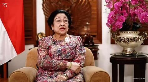 Видео memaknai pidato megawati soekarnoputri (bag 2) канала k. HUT ke-75 RI, Megawati: Masih Sangat Kurang Perempuan yang ...