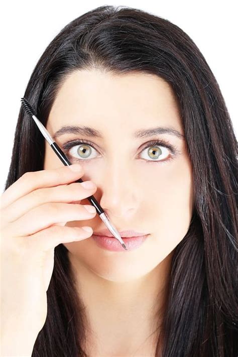 How to draw in your eyebrows and avoid mistakes. How to Fill in Eyebrows - 8 Easy Steps to Thick Eyebrows ...
