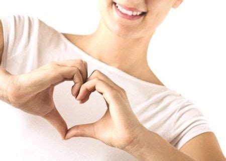 Ketidakselesaan pada leher, rahang, bahu, atas belakang atau abdomen. 7 Mitos Tentang Penyakit Jantung pada Wanita - Kembang Pete
