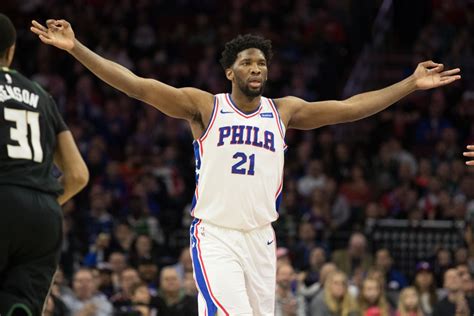 Joel embiid's status for game 1 of philadelphia's playoff series is still unknown because of a cartilage tear in his knee. Joel Embiid dá show em vitória na prorrogação do ...