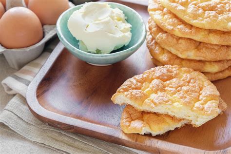 Line a light colored baking sheet with parchment paper and set aside. Pillowy Light Cloud Bread - 3 Ingredient Keto Cloud Bread ...
