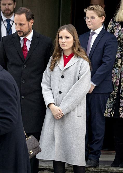 It consisted of a traditional worship with an extra prayer ceremony where the priests asked god to bless and strengthen ingrid alexandra through her confirmation. The Norwegian Royal Family attended the annual Christmas Day service in the picturesque ...