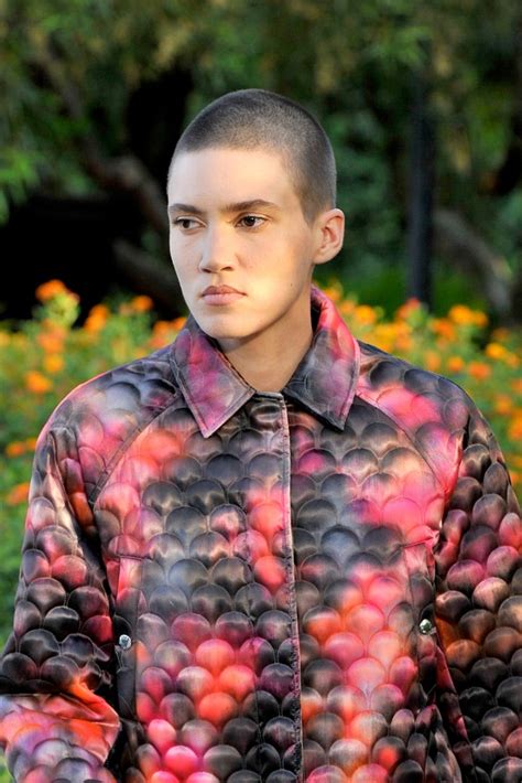 Yeah, i'm writing this instead of my other fic atm but i needed to get this out before it's irrelevant. Why These Six Fashion Models Shaved Their Heads — and Why ...