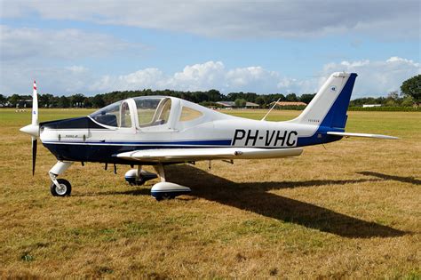 The p2002 jf is the plane for flying with a style, enjoying beauty inside and outside. Aviation Photos & History: PH-VHC Tecnam P2002-JF Sierra