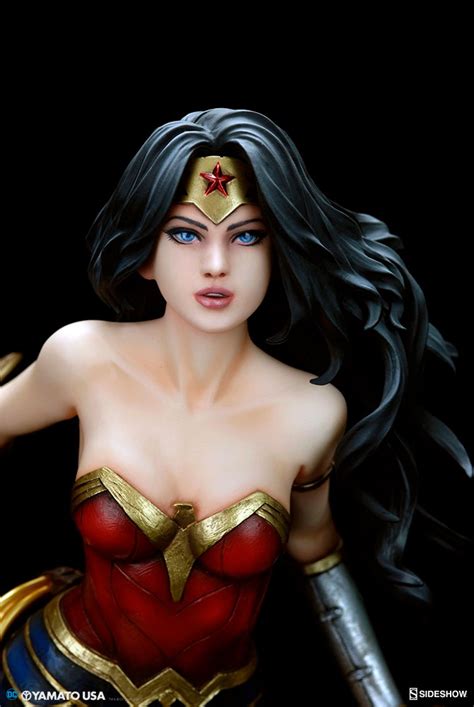 Before she was wonder woman, she was diana, princess of the amazons, trained to be an unconquerable warrior. DC Comics Wonder Woman PVC Figure by Yamato USA | Sideshow ...