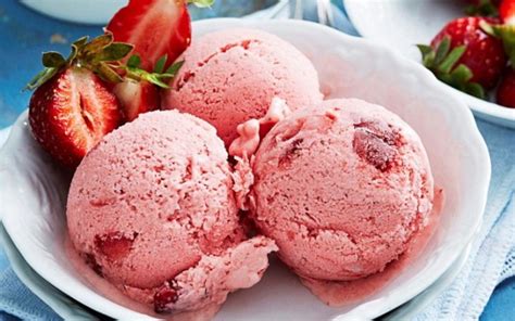 Kali ini dapur bu haji akan berbagi resep dan cara membuat es campur untuk menu berbuka puasa nanti bahan bahan : 9 Cara Membuat Es Krim Buah Sederhana Tanpa Mesin