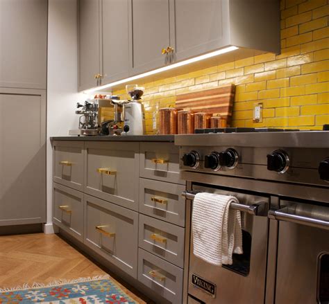 It is a form of task lighting for preparing food, Gallery - Diode LED | Kitchen under cabinet lighting, Led ...