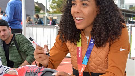 Switzerland's fastest woman | twuko. Mujinga Kambundji - Gemeinde Köniz