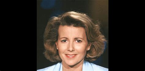 Elle apparaît quelquefois dans les éditions du journal d'antenne 2, notamment pour donner les évolutions du cours de la bourse depuis le palais brongniart. Claire Chazal : Déja vingt ans d'antenne pour la belle ...