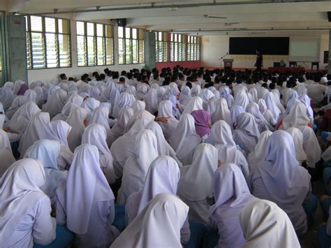 Smk sri kurau terletak di kawasan luar bandar dan mempunyai bilangan guru sebanyak 103 orang dan bilangan murid sebanyak 989 orang. UBK SMK SRI KURAU: CERAMAH DISIPLIN PELAJAR SESI PETANG ...