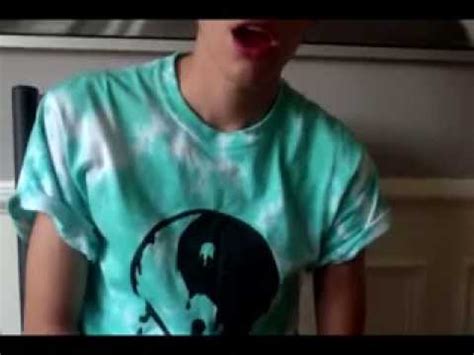 Watch hunk fingered by masseuse on gaytube.com. Cute Twink Gay Kissing - YouTube