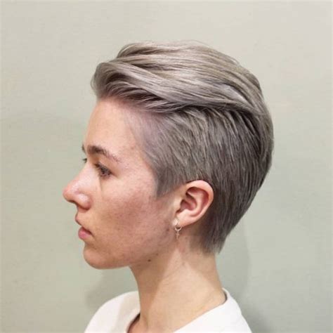 If you want to keep up with the cuts sported by. CRMla: Curly Round Face Androgynous Haircuts