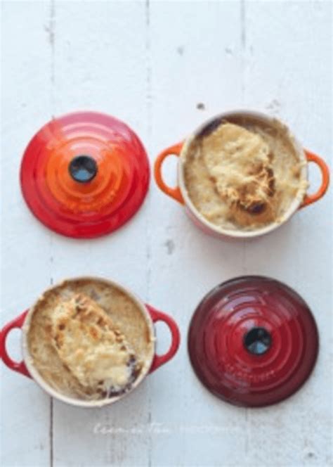 If you think le creuset mini cocottes are super cute and want to find some recipes, here is a list for you! Le Creuset Mini Cocotte Recipes | A Listly List
