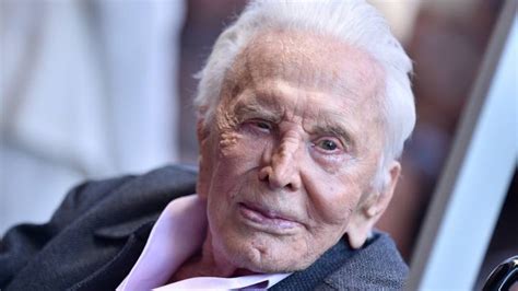 This is the untold truth of the. La última voluntad de Kirk Douglas: Donar toda su fortuna ...