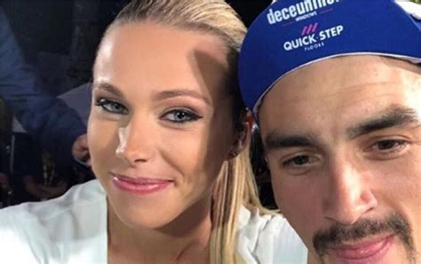 Invitée de l'émission « c à vous » sur france 5, marion rousse a été questionnée sur les performances de julian alaphilippe. Julian Alaphilippe en couple avec Marion Rousse, c'est ...