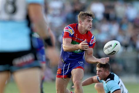 Connor watson and kalyn ponga highlights. Playing in pain elementary for Newcastle Knights fullback ...