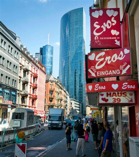 Ein ort mit selbsterklärendem namen wie der kotti oder die reeperbahn. Bild zu: Frankfurter Stadtteile im Wandel: Spritzen, Sex und Szeneköche - Bild 1 von 1 - FAZ