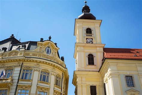 Der schlossberg (titelbild) mit dem wahrzeichen der stadt graz, dem grazer uhrturm. Top 10 Tipps Hermannstadt Sibiu Rumänien Reiseblog ...