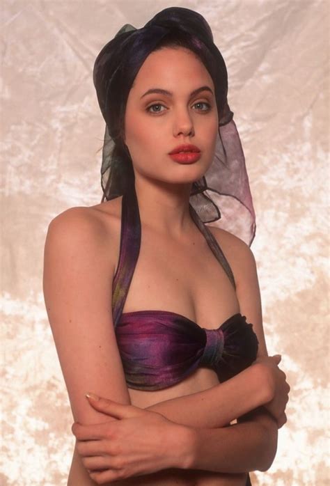 Всё о жизни анджелины джоли! Angelina Jolie Young in Bikini (28 Photos) | #TheFappening