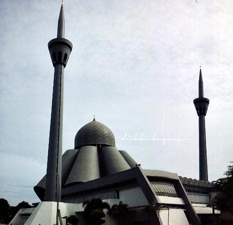 Construction began in 1963 and was completed in 1968. An'Nur Jamek Mosque, Labuan Island - Tripadvisor