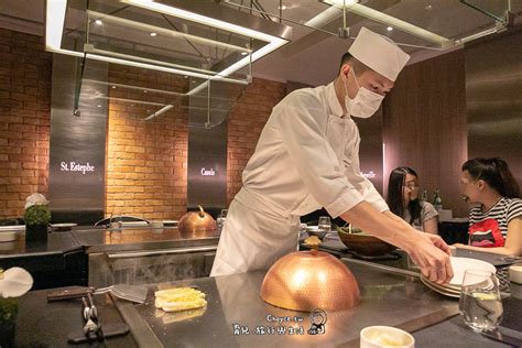 Teppanyaki restaurant in taipei, taiwan. 美味鐵板燒超搶手 擺盤精緻盛宴 台北美食推薦 晶華酒店Robin's鐵板燒 法式鐵板燒 - Choyce寫育兒，旅行與生活