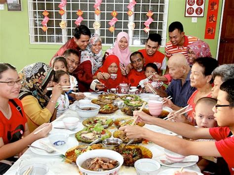 Tahun baru cina sememangnya disambut dengan meriah pada setiap tahun. ISU PERHIASAN PERAYAAN TIDAK PATUT BERLAKU | Nadi Negara