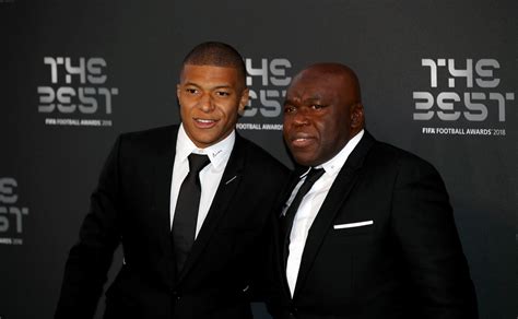 Wilfried mbappe is famous as the father of french national team and paris saint germain superstar striker kylian mbappe. PSG - Wilfried Mbappé envoie un courrier à Saint-Etienne - Sport.fr