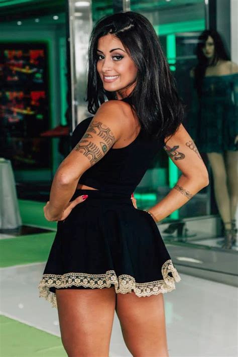 Aline riscado, best known for being a dancer, was born in brazil on monday, october 12, 1987. Aline Riscado - A Verão. | Putz Que Los Pariu