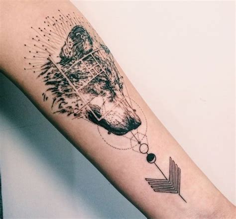 Tatouage tete de loup mandala. 1001 + modèles de tatouage loup pour femmes et hommes