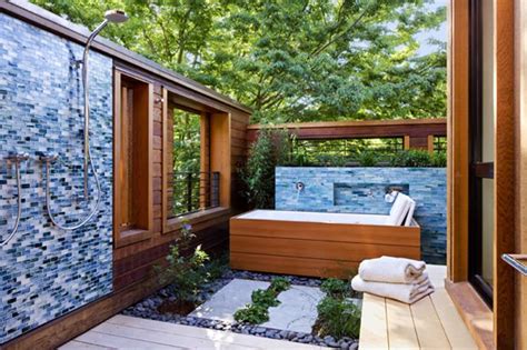 If your bathroom is simple, make sure that you keep the area streamlined— and avoid clutter! 35 Ideas Of Outdoor Bathrooms That Go Into The Wild- Part ...