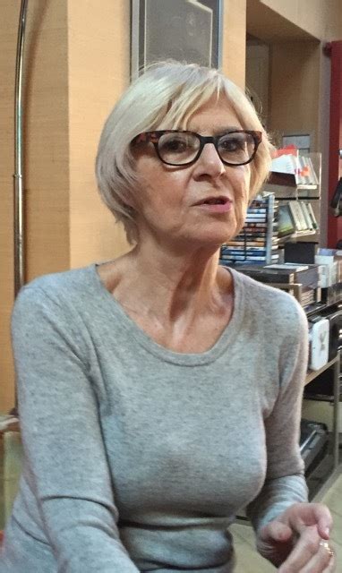 Caroline drague le 3ème âge. Grand-Mères en Chaleur à Sceaux, avec srevna, 69 ans. Sexe ...