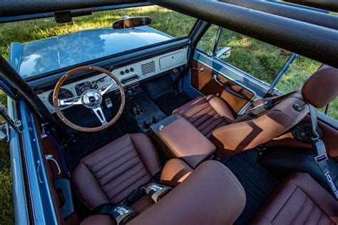 Love the green and black. 1967-early-ford-bronco-interior in 2020 | Ford bronco ...