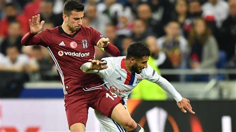 Mücadelenin canli anlatımı ise fotomac.com.tr'de. Lyon Beşiktaş maç özeti! Lyon BJK maçı kaç kaç bitti?