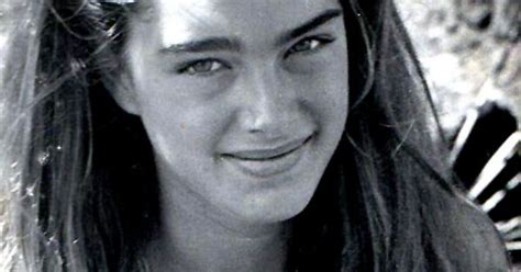 Brooke shields young brooke shields gary gross pretty baby 1978 manhattan new york classic beauty iconic beauty beautiful actresses female gross pretty baby photos this was one of a series of photographs that brooke shields posed for at the age of ten for the photographer garry gross. The Blue Lagoon - brooke shields when she was a model! | F ...