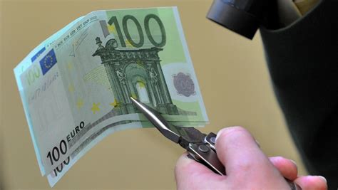 Papiergeld zum ausdrucken / kunsthandwerk: Nachrichten Frankfurt/Main Neue 100- und 200-Euro-Scheine ...