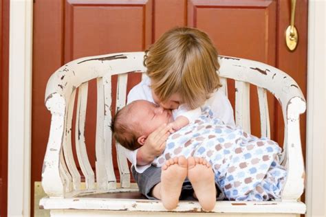 Wann und wie schnell babys sprechen lernen, hängt von vielen faktoren ab. Wann lernt ein Kind sprechen und was sind erste Worte ...