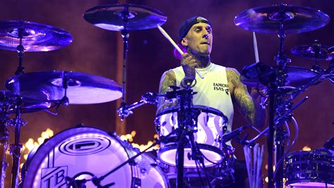 Travis barker has spoken about his horror plane crash 10 years ago in the joe rogan experience podcast. Catching Up With Travis Barker: How His Juice WRLD Beat Became a Potential Blink-182 Single, Why ...
