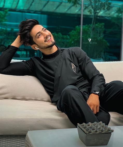 Mr faisu lifestyle bio car hairstyles girlfriend and fashion starbiz com hello guess aaj mai aplogo ko bataoonga ki aaplog mr faisu ki trah hairstyle kaise bana sakte ho. Mr faisu | Cute boy photo, Editing pictures, Latest images